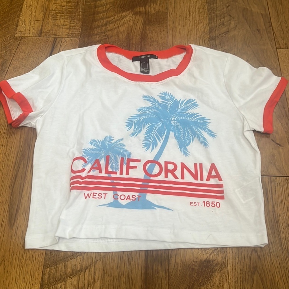 Forever 21 Woman’s California Tee Size S
